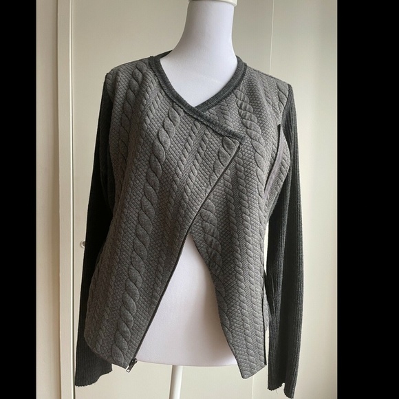 Gray Sweater Moto Style Jacket Size Women’s Small Made in USA - Picture 5 of 11